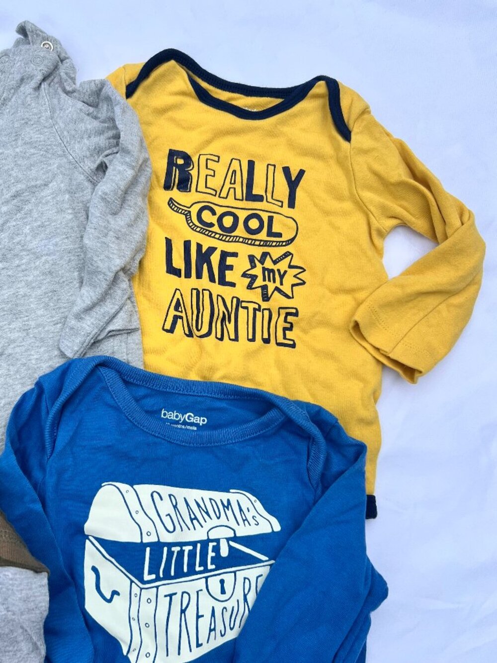 Boys 12M Long Sleeve Onesie Lot of 5 — Family Sentiment — Grandma Dad Mom — GUC - Picture 2 of 3